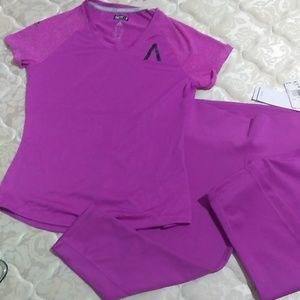 Adidas running top and capri pants small